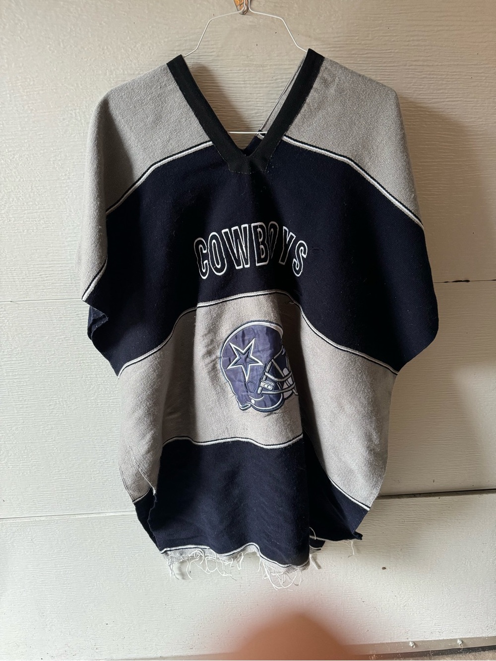 Cowboys Navy & Gray Adult V‑Neck Pullover Top poncho